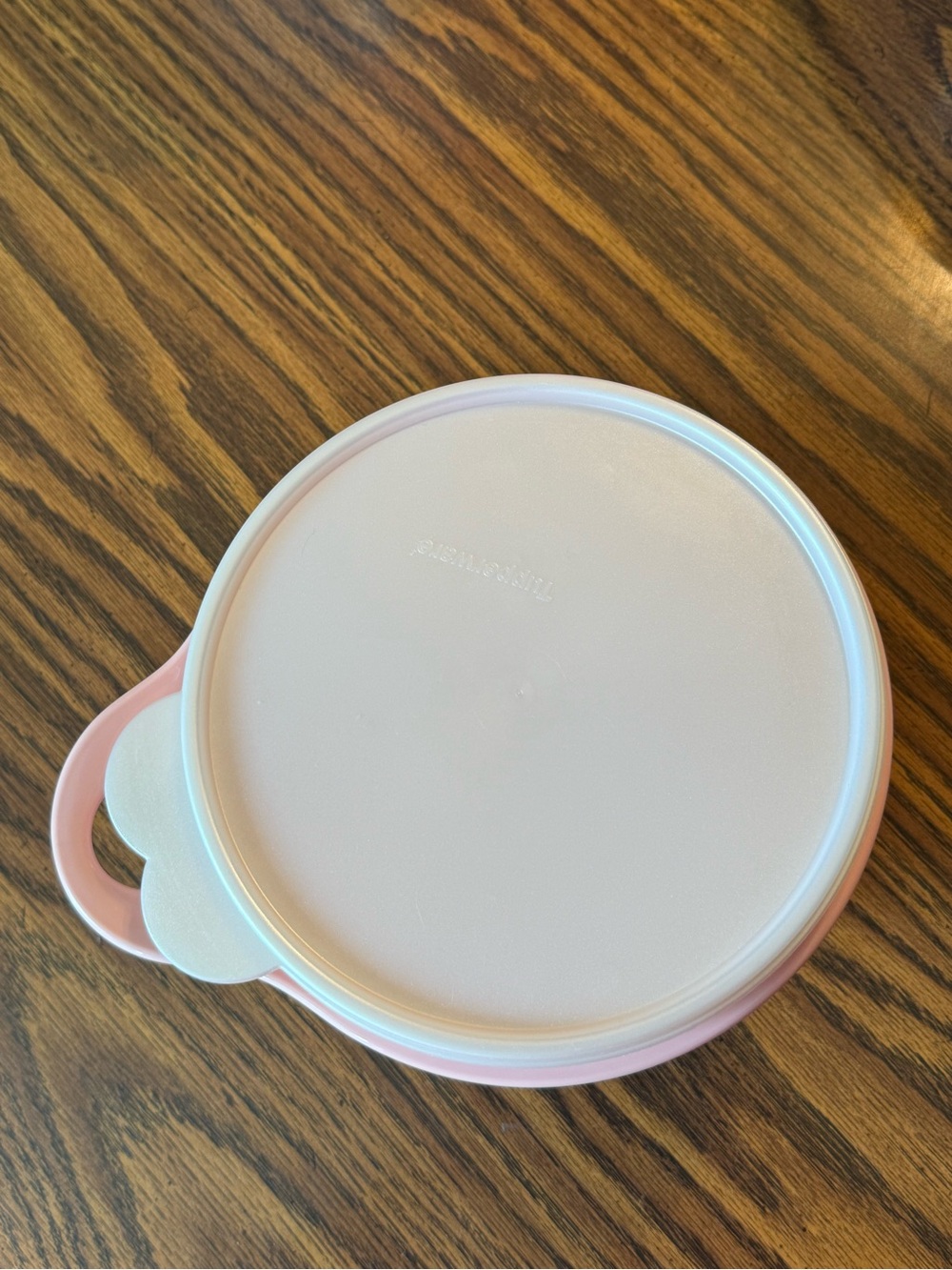Tupperware 6c bowl with lid